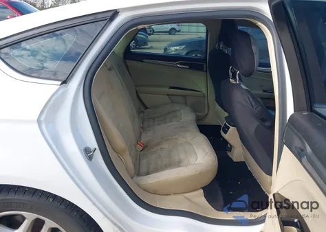 2014 Ford Fusion Se z USA, uszkodzony, nr VIN 3FA6P0H76ER386833